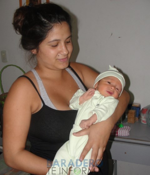 El primer bebe del 2015 en Baradero es una nena y se llama Catalina