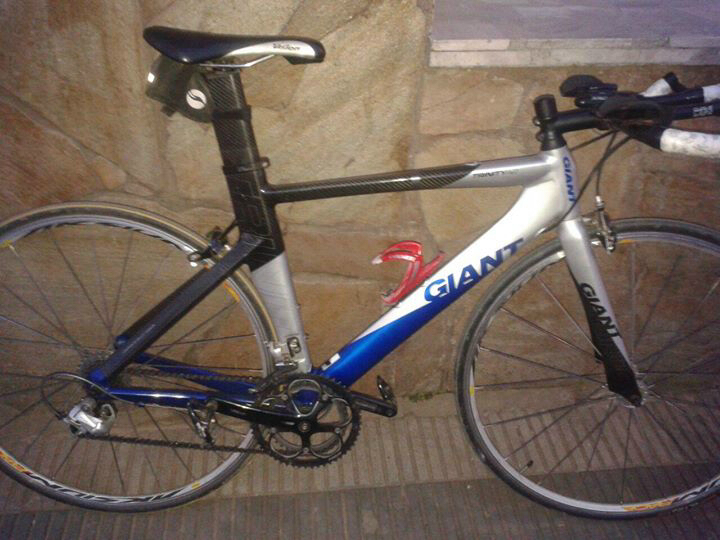 Allanan y encuentran partes de la bicicleta robada a Sport Bike