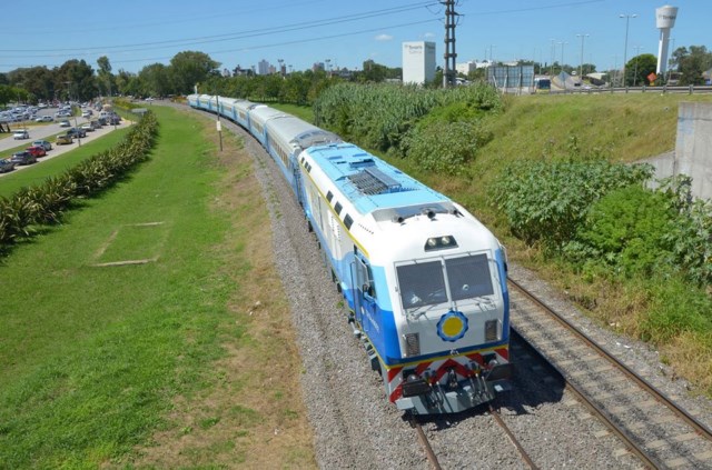 El nuevo tren pasó por Baradero