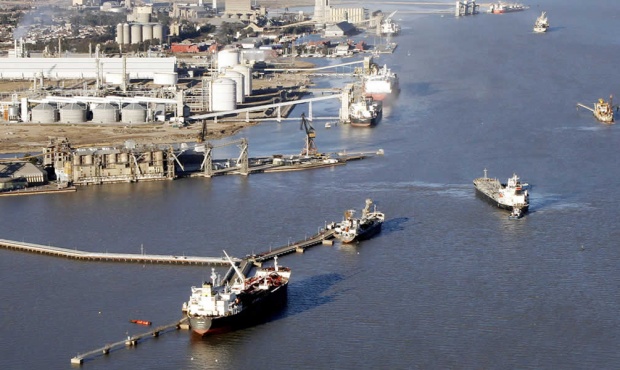Anuncian la construcción de un puerto en Lima