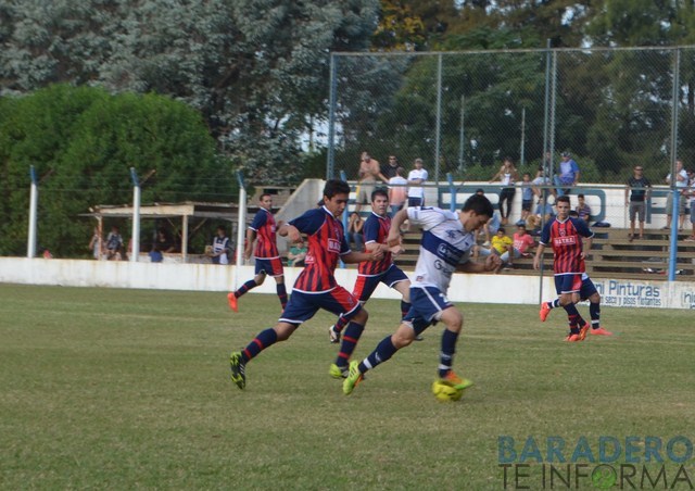 Futbol. Empate para los equipos baraderenses