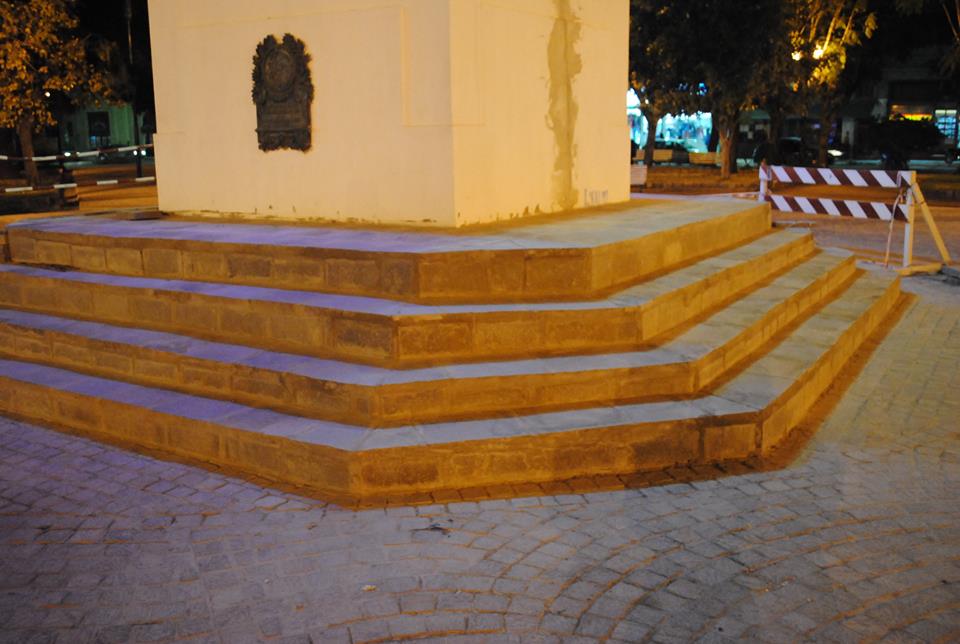 Finalizó la obra en los escalones de la pirámide de Plaza Mitre
