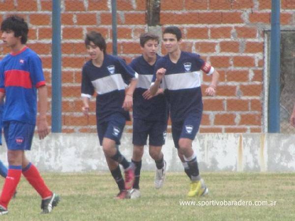 Juan y Nicolás, dos juveniles en «El viola» de Campana