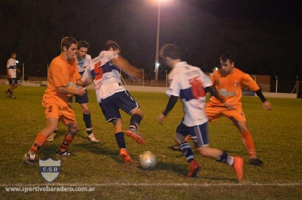 Futbol. Posiciones, jugada la sexta fecha