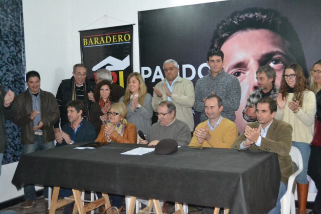 Antonio Pando presentó su lista