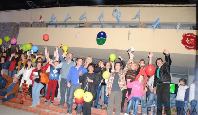 Fernanda y su gente cerró la campaña electoral