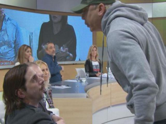 Flavio Mendoza increpó al hombre acusado de estafar a su hermana y lo escupió