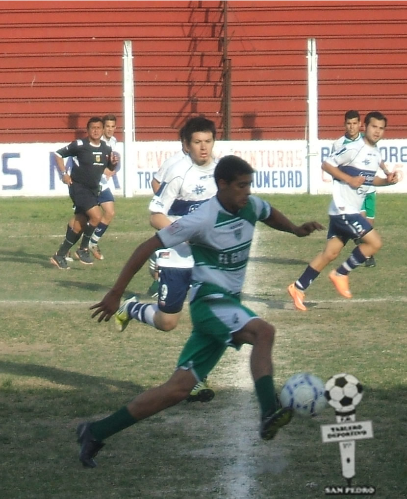 Banfield taladró al lobo y es finalista