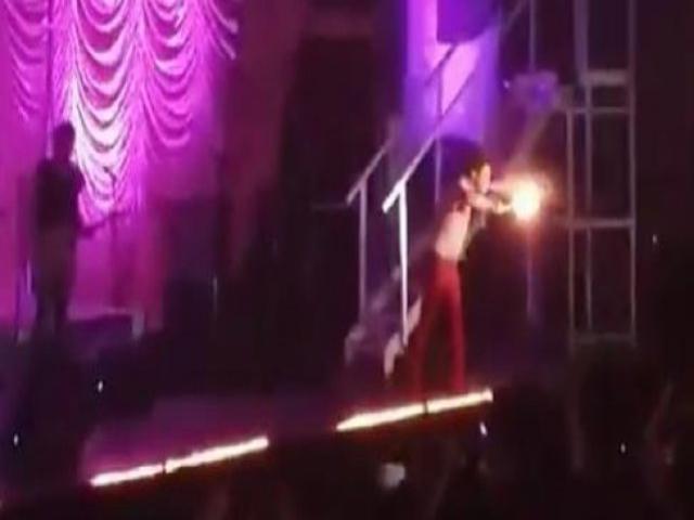 El Pity Álvarez casi provoca una tragedia: se convirtió en un lanzallamas humano en un recital en un lugar cerrado
