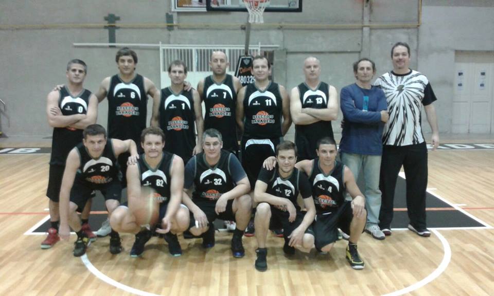 Maxibásquet +45. Atlético Baradero se clasificó a la semifinal del torneo de la UTN