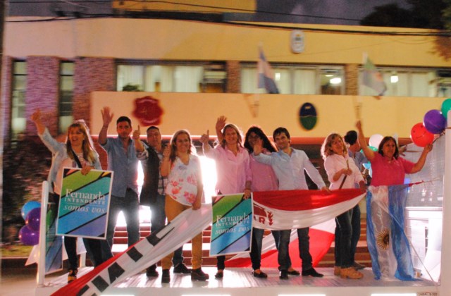 Antonijevic cerró la campaña electoral con la «Caravana del Cambio»