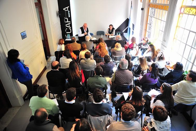 Colegio de Arquitectos. Charla Sobre Profesionales de la Construcción y el nuevo CCC