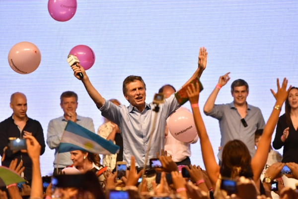 Escrutinio definitivo: Macri 51,34% – Scioli 48,66%