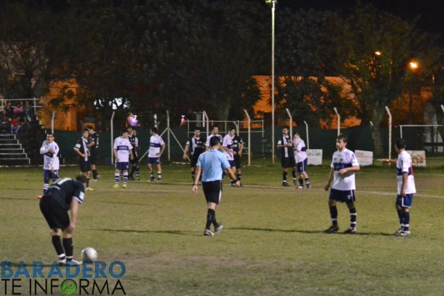 Atlético le ganó a Deportivo Alsina por 3 a 1