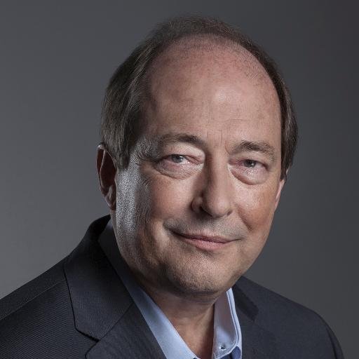 Sanz anunció que no ocupará ningún cargo y se aleja de la política