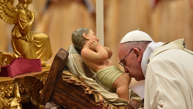 El papa Francisco ofició la Misa de Gallo y pidió «cultivar la justicia»
