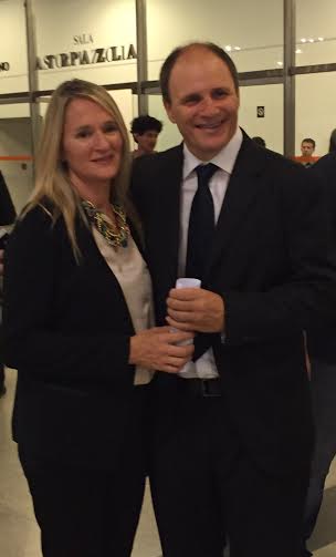 Fernanda Antonijevic recibió el diploma de Intendente de Baradero