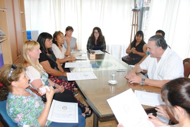 Se entregaron escrituras sociales de propiedad de vivienda