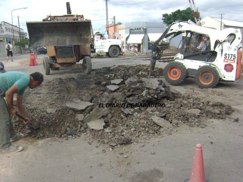 Cuestionan los arreglos del paso a nivel de calle San Martín