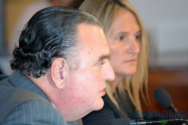 Carossi renunciaría, se jubila por invalidez y no estaría en el traspaso de mando