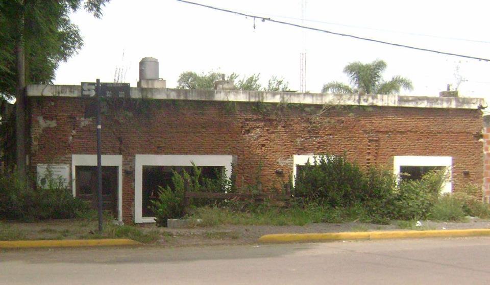 Malezas y abandono en «El Portuario»
