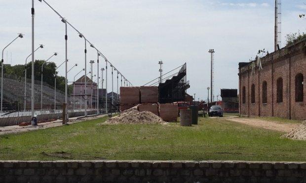 Continúan las obras en el Corsódromo de Gualeguaychú para la edición 2016