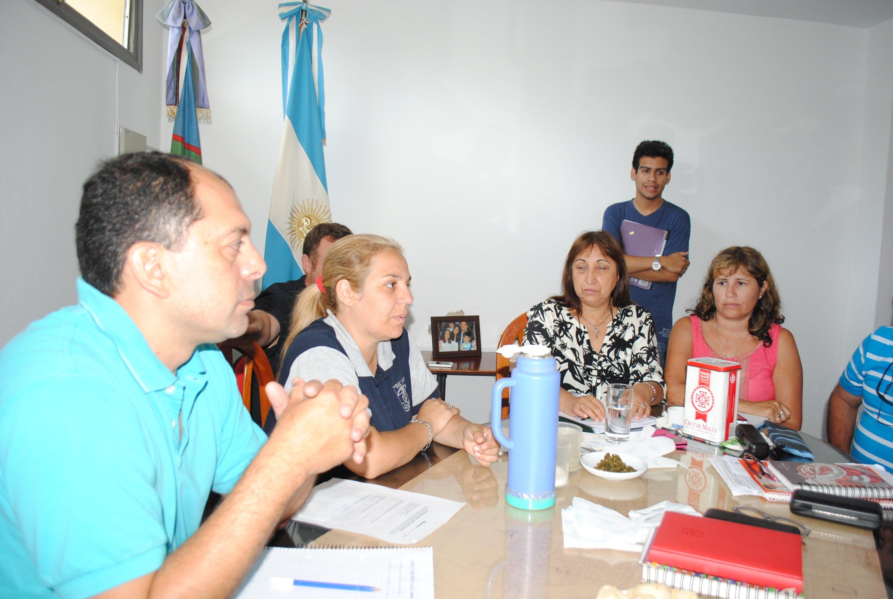 Reunión entre integrantes del HCD y Consejo Escolar Baradero
