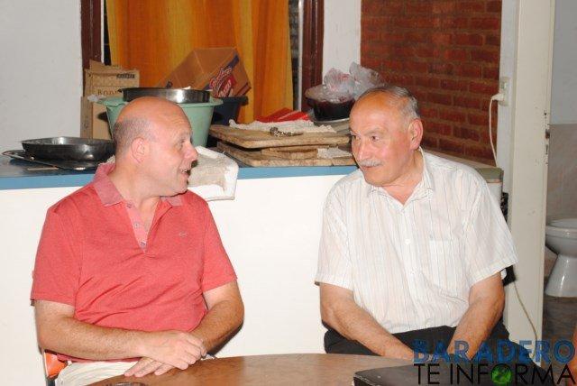 La Filial de Racing entregó donaciones a escuelas y entidades de bien publico