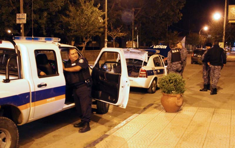 Gresca en San Pedro, disparos y puñaladas. Tres heridos