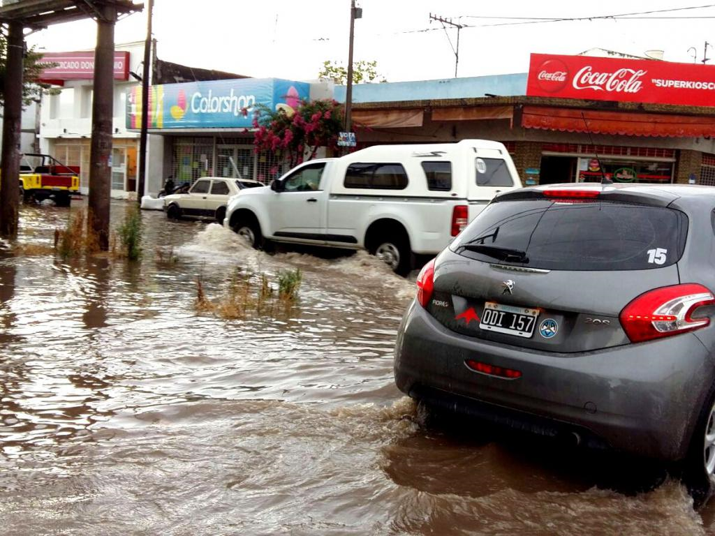 Temporal en San Pedro. Granizo, viento y lluvia en la zona de Papel Prensa