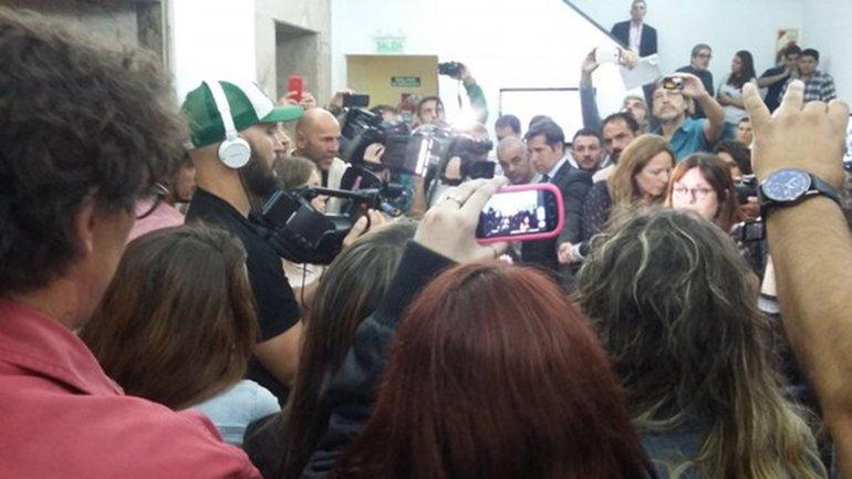 Periodistas de 678 protestaron en Radio Nacional por sus despidos