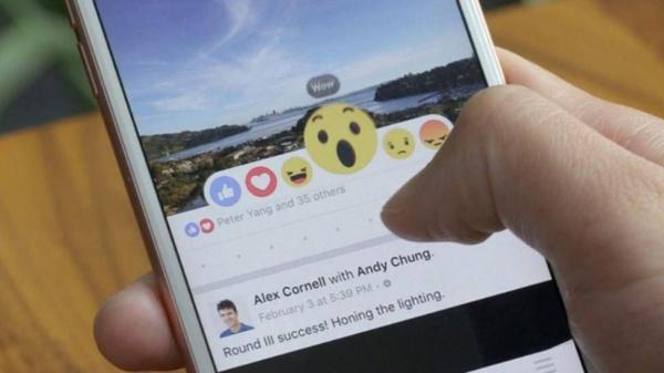 El botón de «Me gusta» de Facebook ha recibido compañía.