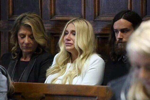 Taylor Swift dona un cuarto de millón de dólares a Kesha para que luche contra su productor