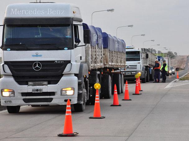 Restricción a la circulación de camiones por fin de semana largo