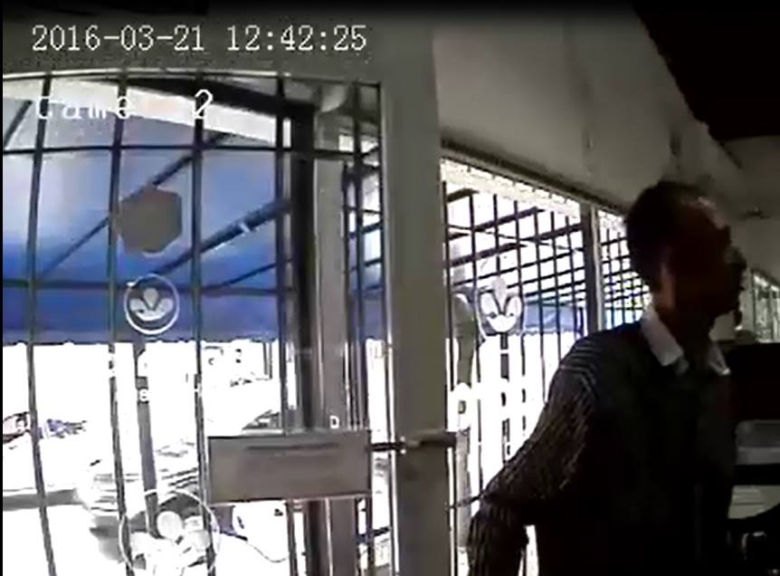 Roban en Heladería Barbarani haciendo «el cuento del tío»