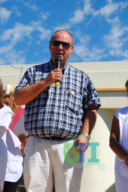 Mandel. «Que cada docente se haga cargo de cumplir su carga horaria como corresponde»