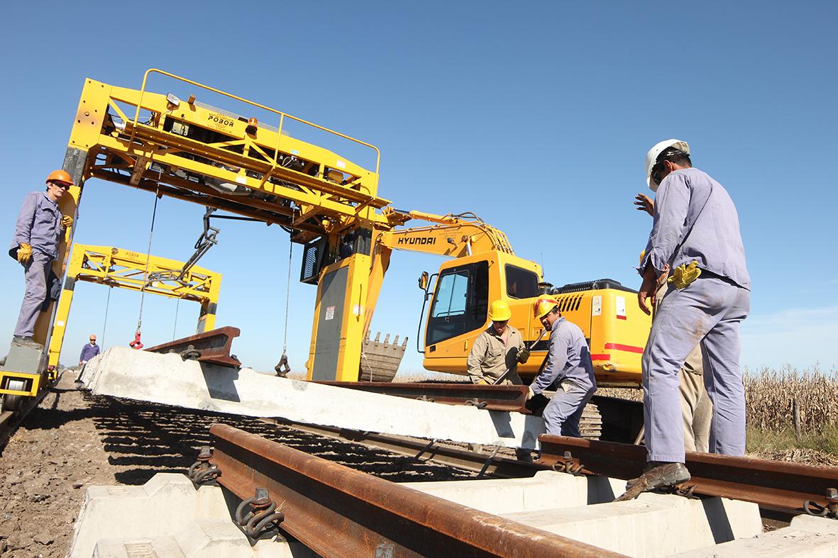 Se reactivan las obras en las vías Buenos Aires – Rosario