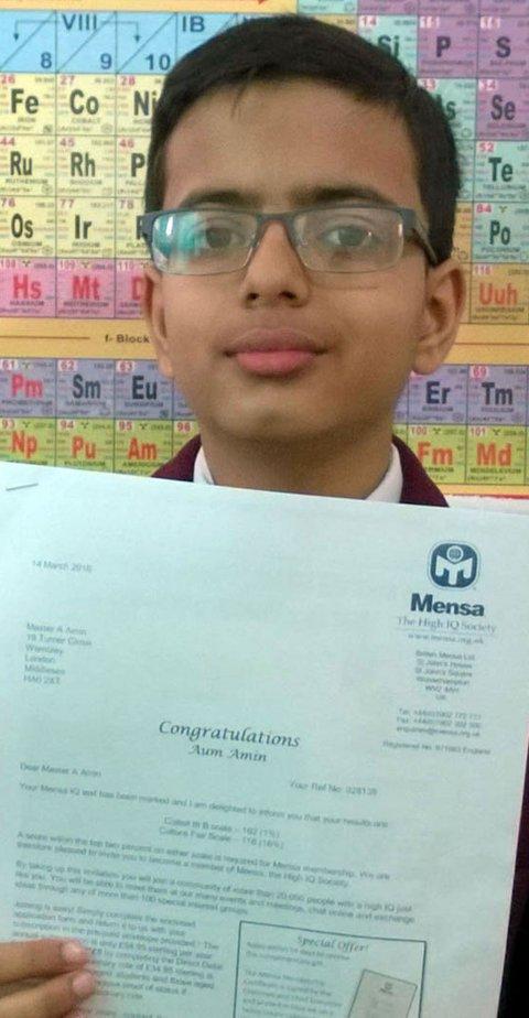 Un niño prodigio de 11 años supera el coeficiente intelectual de Albert Einstein y Stephen Hawking