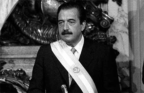 Un monumento a Alfonsín