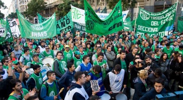 ATE asegura que peligran 15 mil puestos de trabajo y va al paro por 48 horas