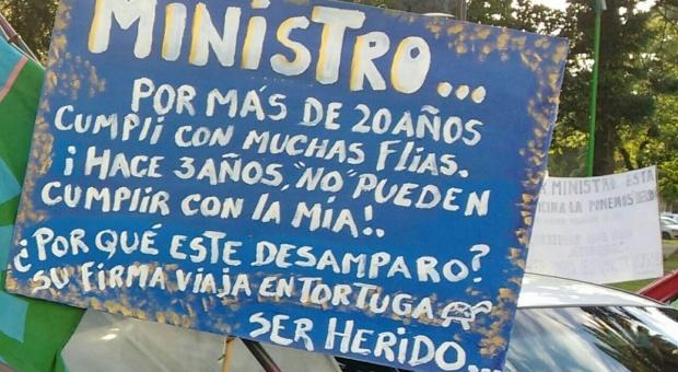 Policías heridos se instalan frente a Seguridad “hasta ser recibidos por Ritondo”