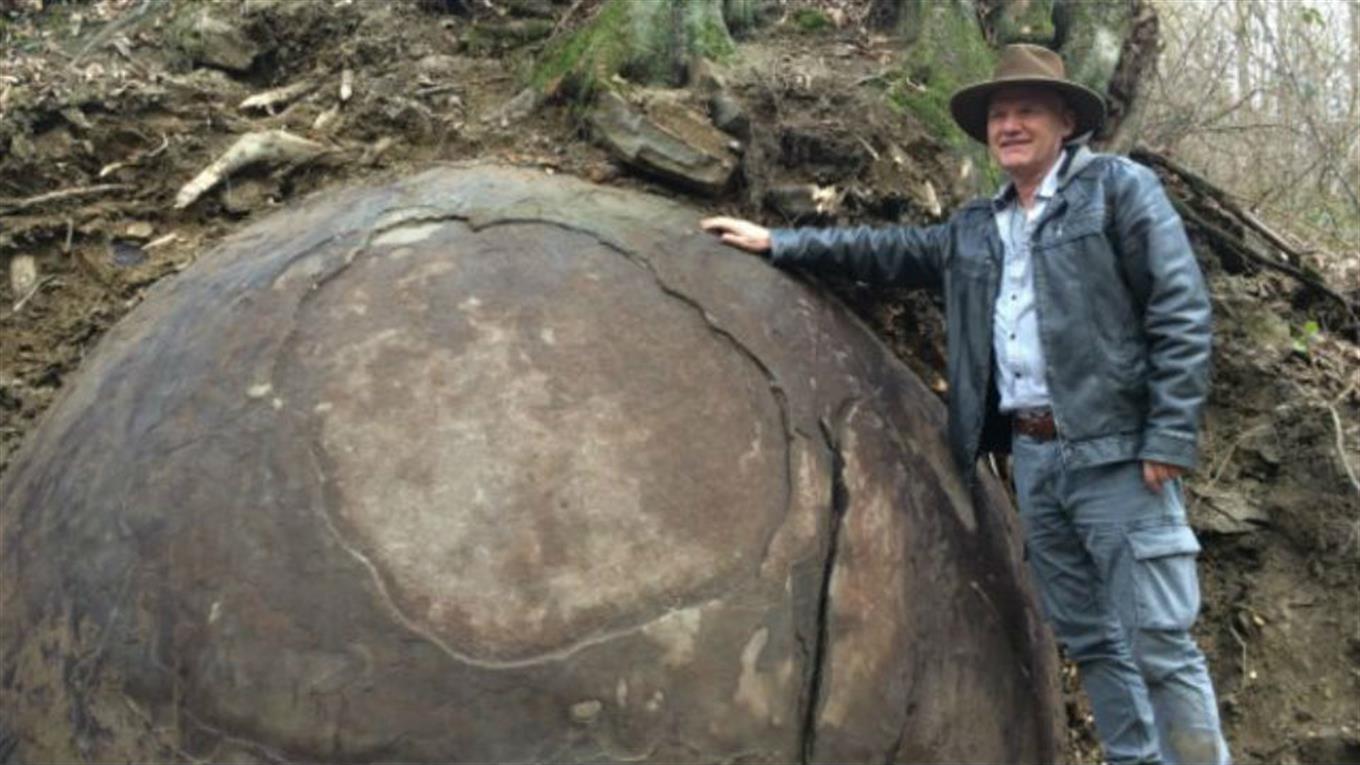La extraña piedra esférica de Bosnia que «podría ser la clave de una civilización perdida»