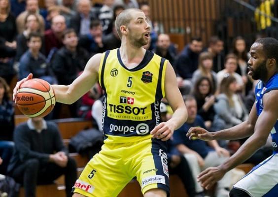 Brian Savoy, un argentino que la rompe en Suiza