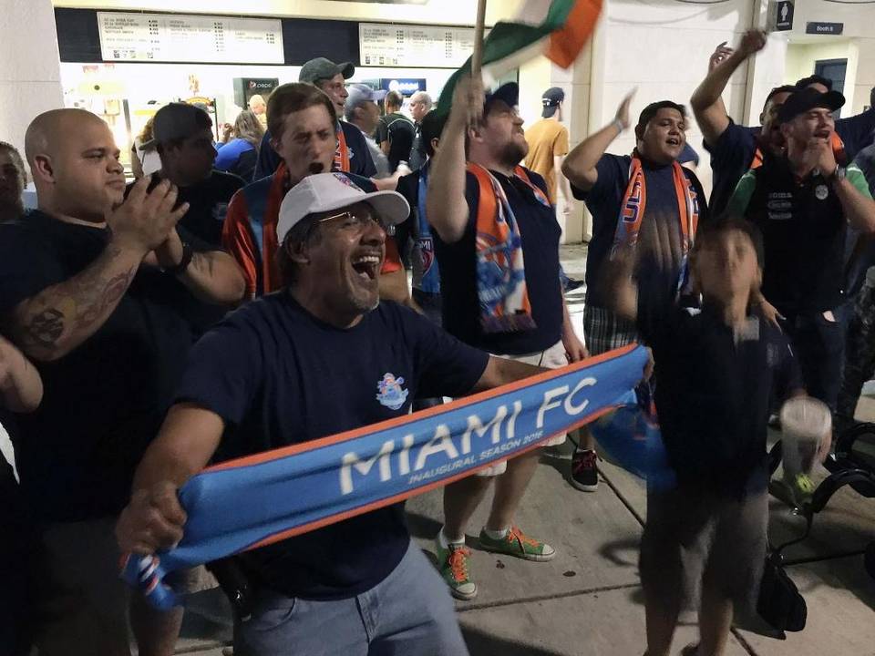 Perdió el Miami FC y Darío salió lesionado