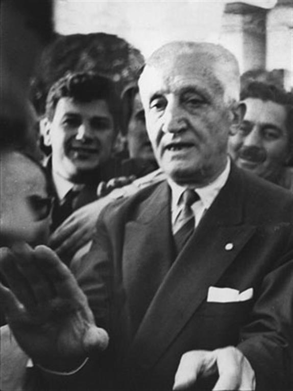 El granadero que defendió a Illia