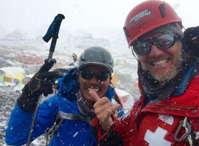 Facundo Arana hizo cumbre en el Everest y su familia celebró