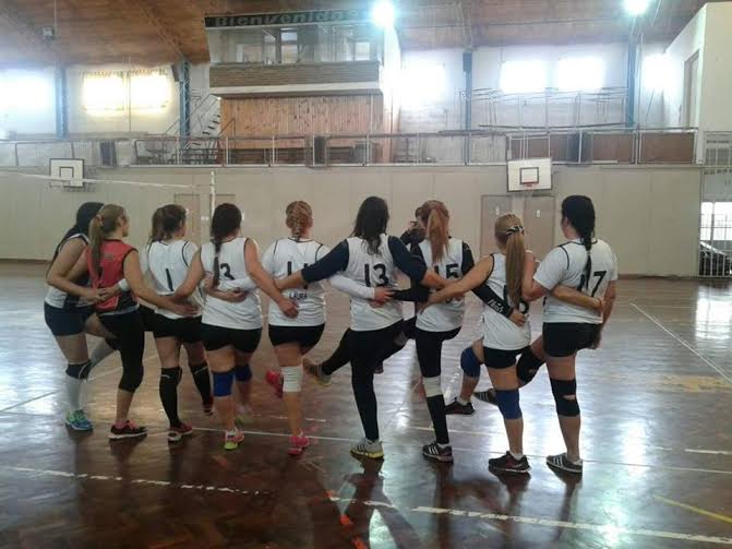 Magnífico torneo de Maxi Vóley