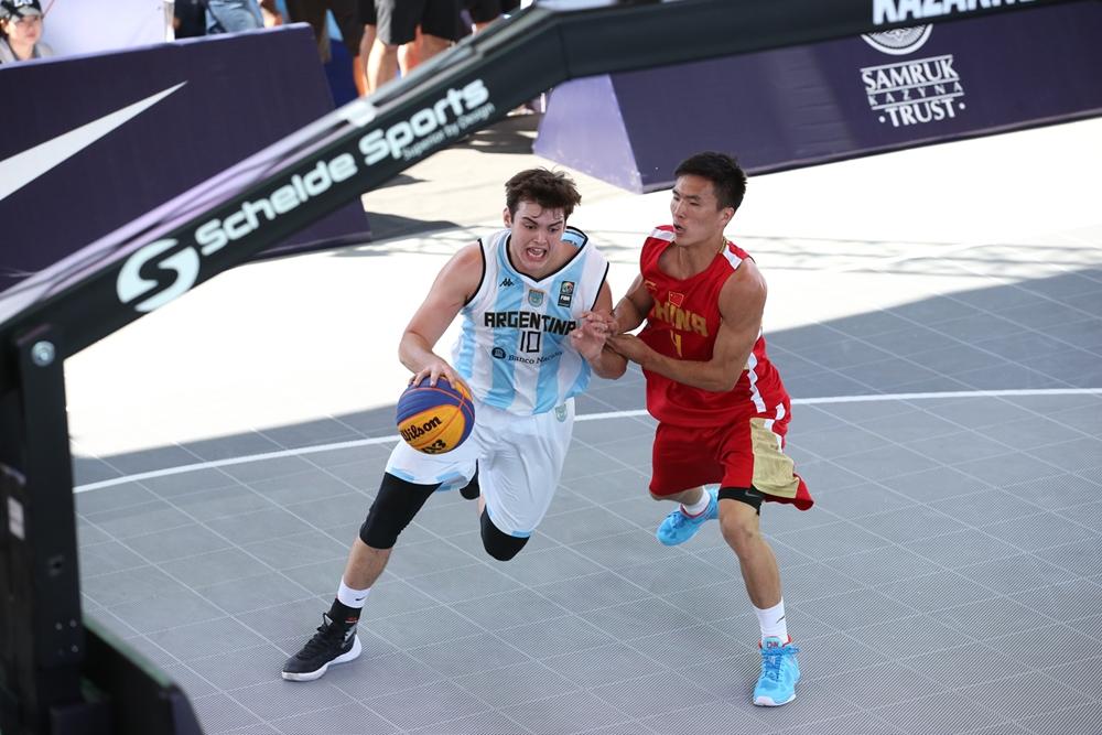 Con dos triunfos debutó Santi Ibarra en el Mundial de Básquet S18 3×3