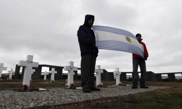 Comienza proceso para identificar a los soldados caídos en Malvinas