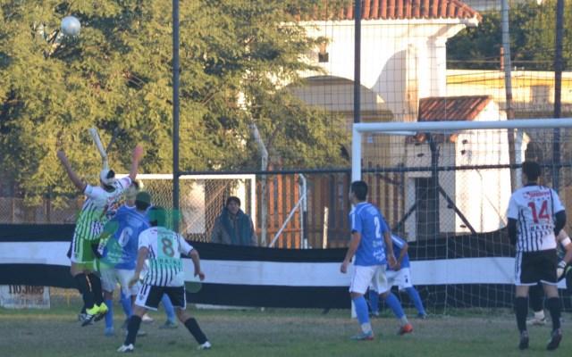 Futbol. Perdió Atlético, ganaron Rivadavia y Alsina